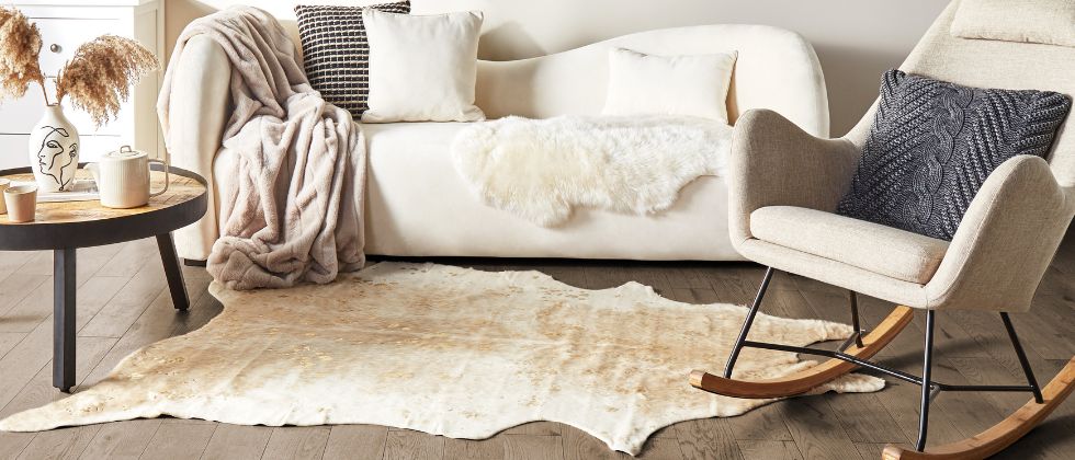 rugs in modern living room